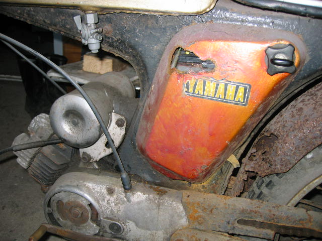 Yamaha 400487-2.jpg